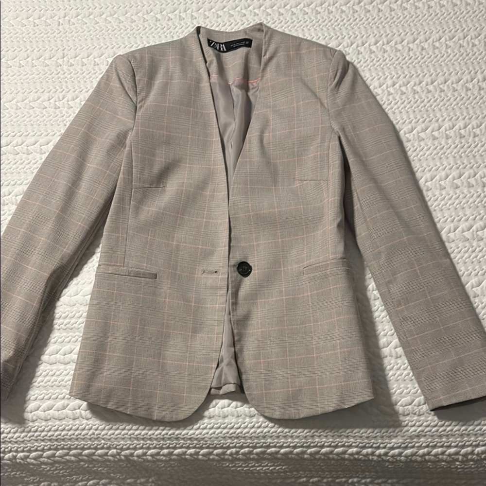 Zara Beige Checkered Blazer